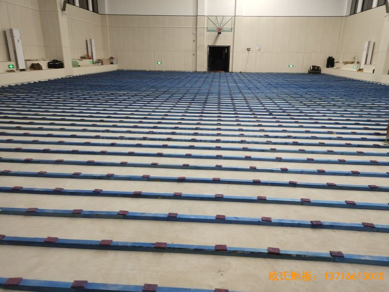 江西吉水縣城南第二小學(xué)運動地板安裝案例