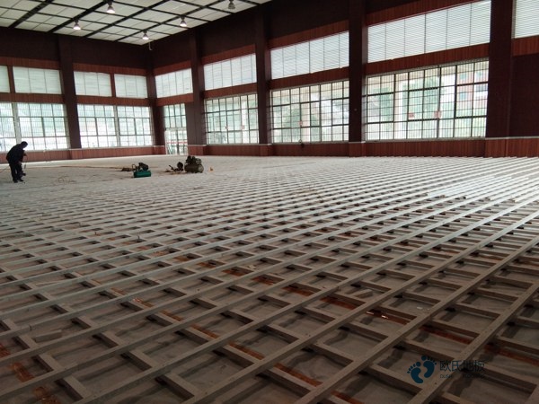 45度斜鋪龍骨運動體育木地板