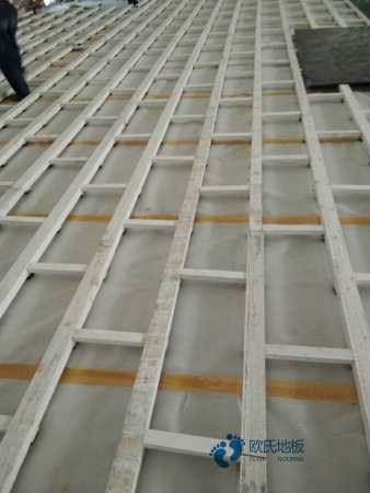 尋求運(yùn)動型地板牌子