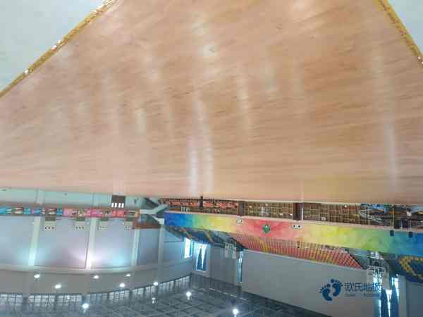 松木籃球體育地板保養方法