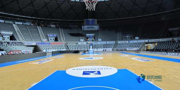 45度斜鋪龍骨體育場地木地板廠家報價