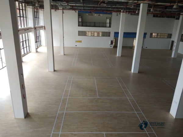 板式龍骨運動籃球木地板廠家報價