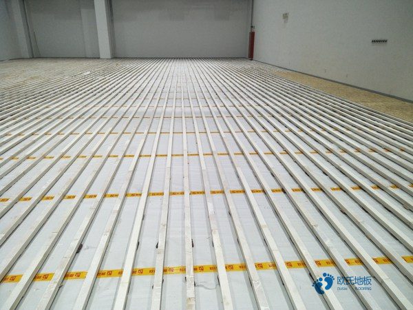 楓木體育場館地板怎么保養