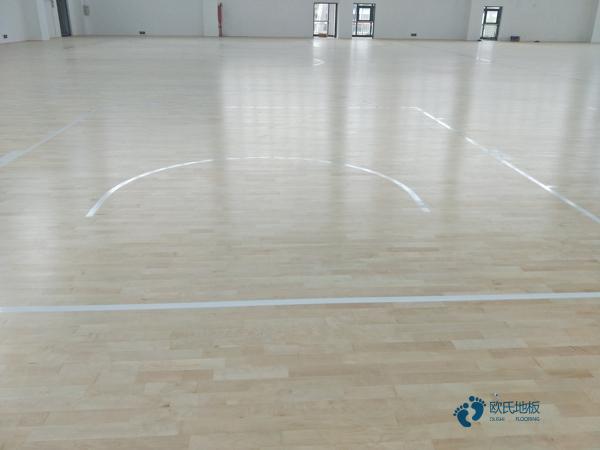 學校運動場館地板施工工藝