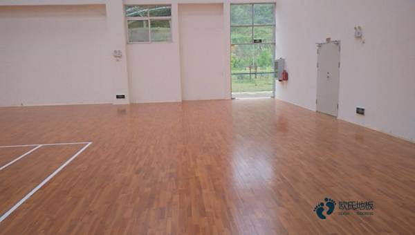 運動體育木地板造價