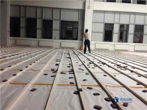 學(xué)校籃球場(chǎng)館地板防震