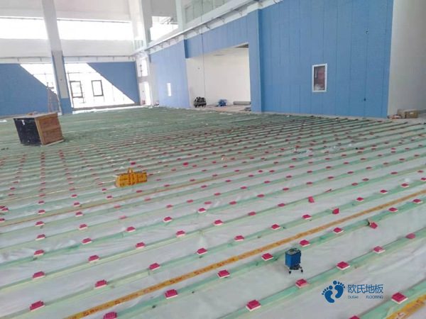 那里有體育籃球木地板價格便宜