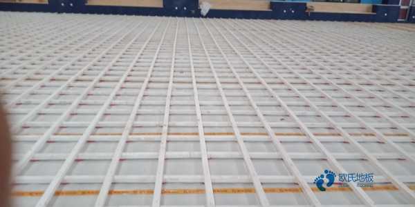 那有體育籃球木地板價(jià)格多少錢