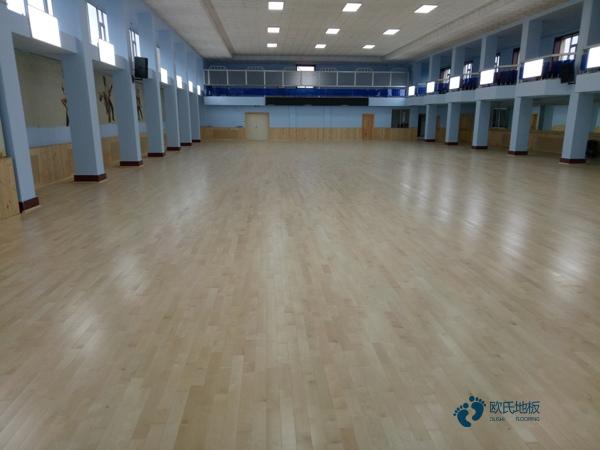國產體育籃球木地板哪家性價比高