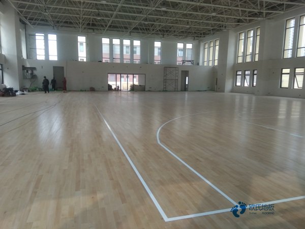哪里有籃球木地板要多少錢