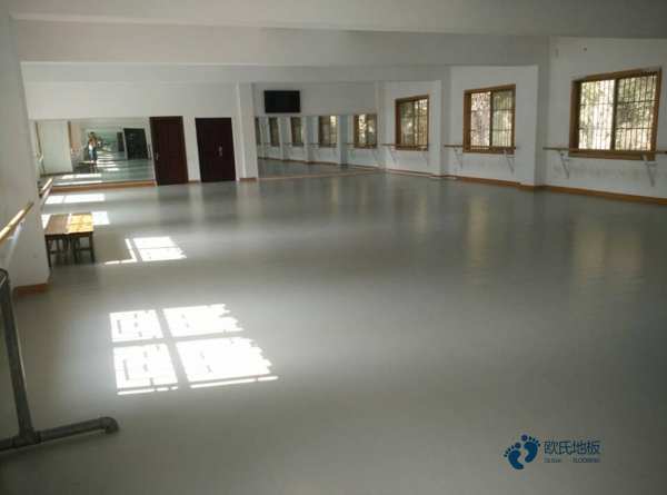 籃球運(yùn)動(dòng)木地板廠家直銷1