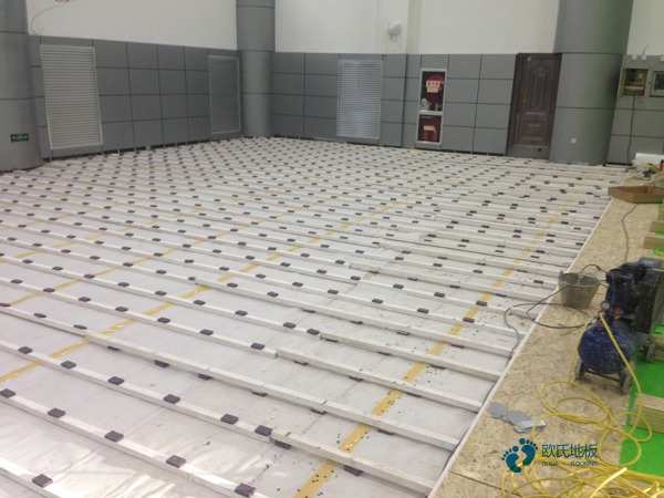 懸浮籃球運動木地板做法