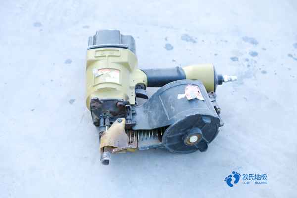 懸浮式體育地板施工費用