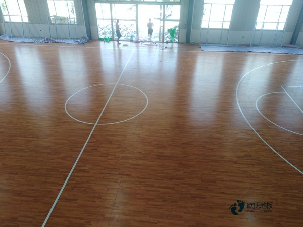 高品質體育籃球木地板大概多少錢