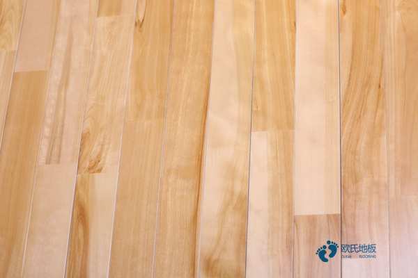 那有體育運動木地板耐磨