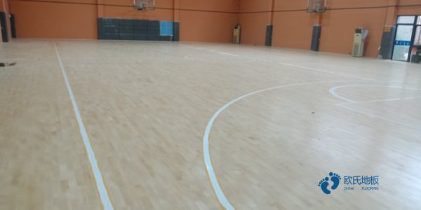 去哪買(mǎi)籃球體育地板多少錢(qián)