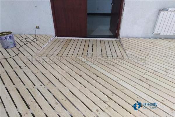定制運(yùn)動場地地板哪個(gè)牌子的好3