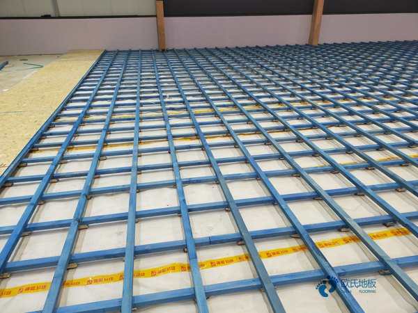 學?；@球地板用哪種好3