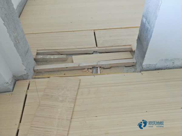 大學(xué)運動籃球地板施工單位3