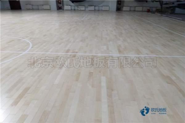 定做體育地板多少錢一平方米