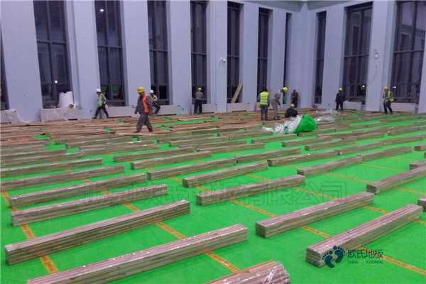 國標籃球體育地板哪里便宜